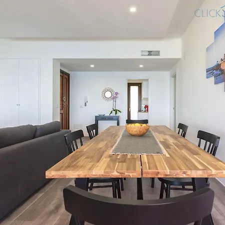 Alghero On The Sea With Large Verandas, 2 Bikes, Large Verandas For Max 8 People * Alghero