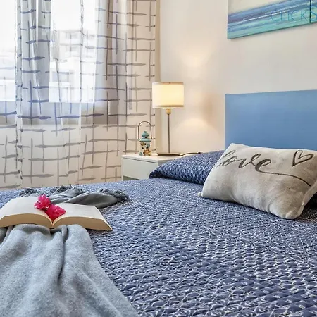 Alghero On The Sea With Large Verandas, 2 Bikes, Large Verandas For Max 8 People * Alghero