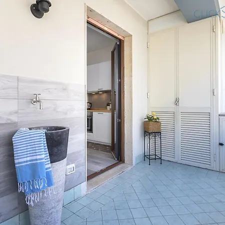 Alghero On The Sea With Large Verandas, 2 Bikes, Large Verandas For Max 8 People *